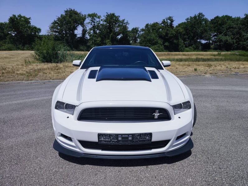 FORD MUSTANG GT/CS