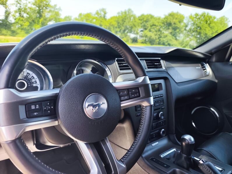 FORD MUSTANG GT/CS
