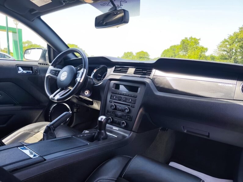 FORD MUSTANG GT/CS